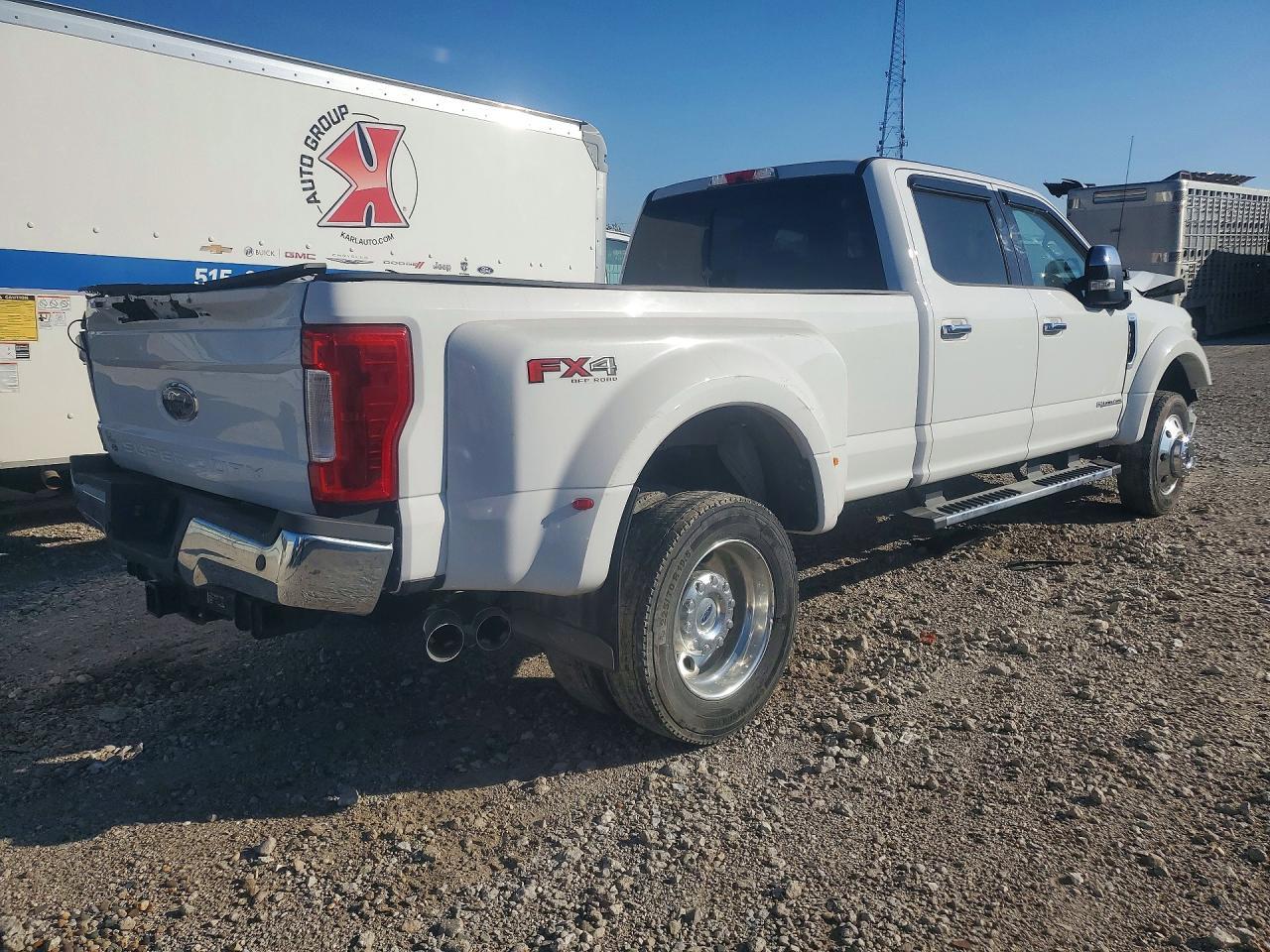 2019 Ford F450 Super Duty - Image 3