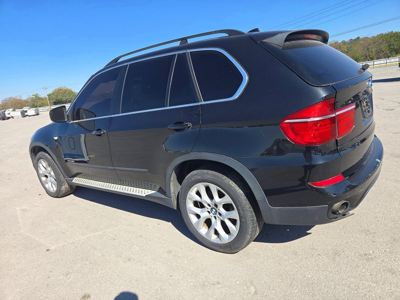 2013 BMW X5 xDrive35I - Фото 2