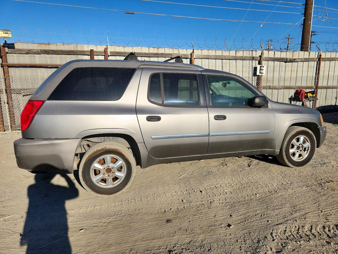 2005 GMC Envoy Xuv - Фото 3