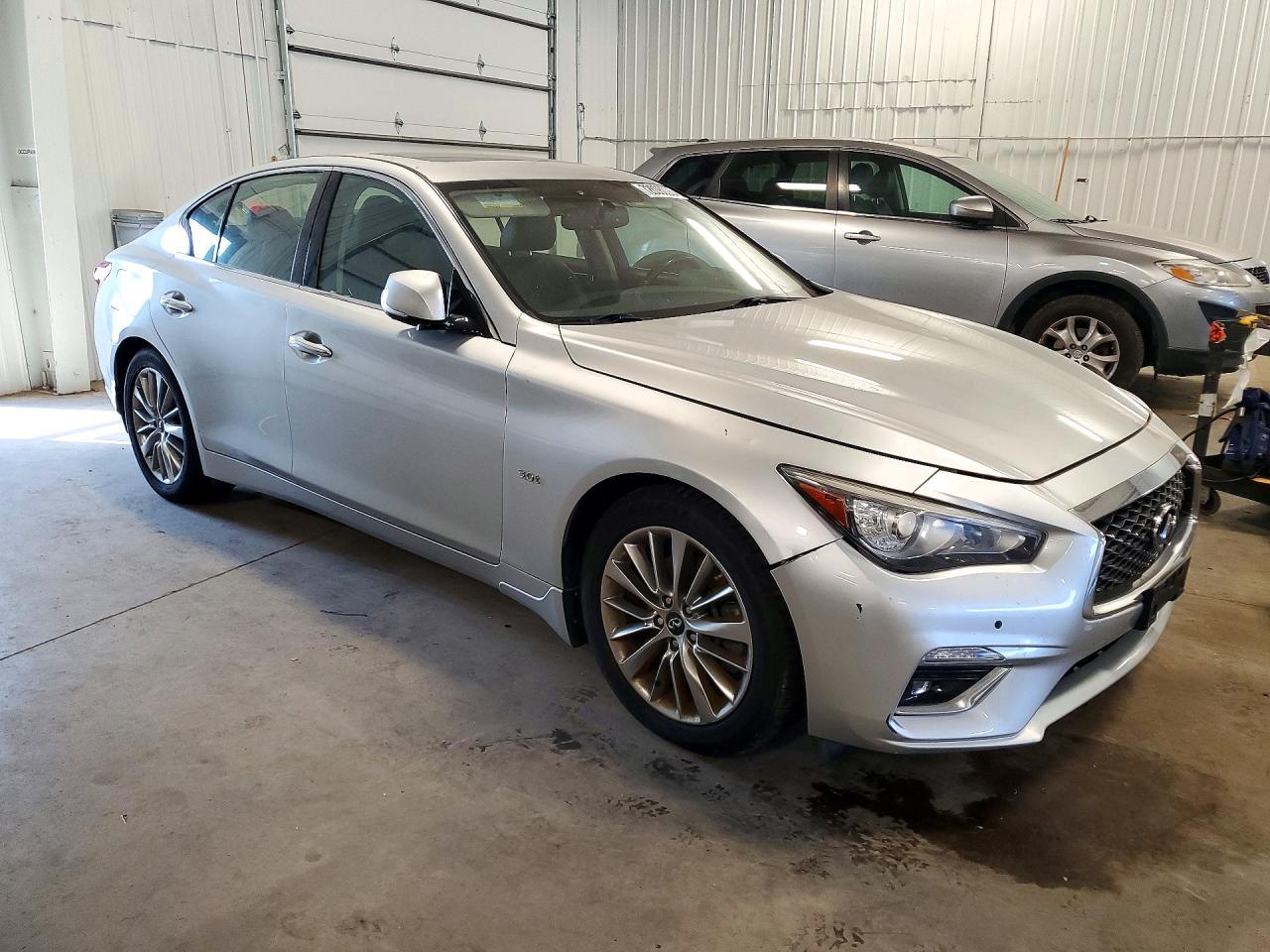 2018 Infiniti Q50 3.0T Luxe - Image 4
