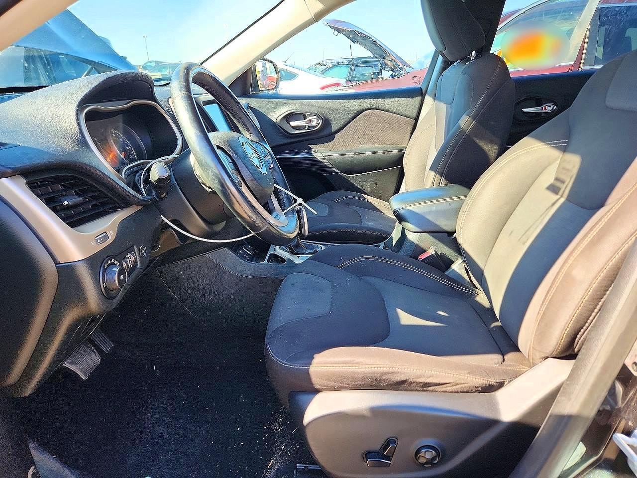 2015 Jeep Cherokee Latitude - Фото 7