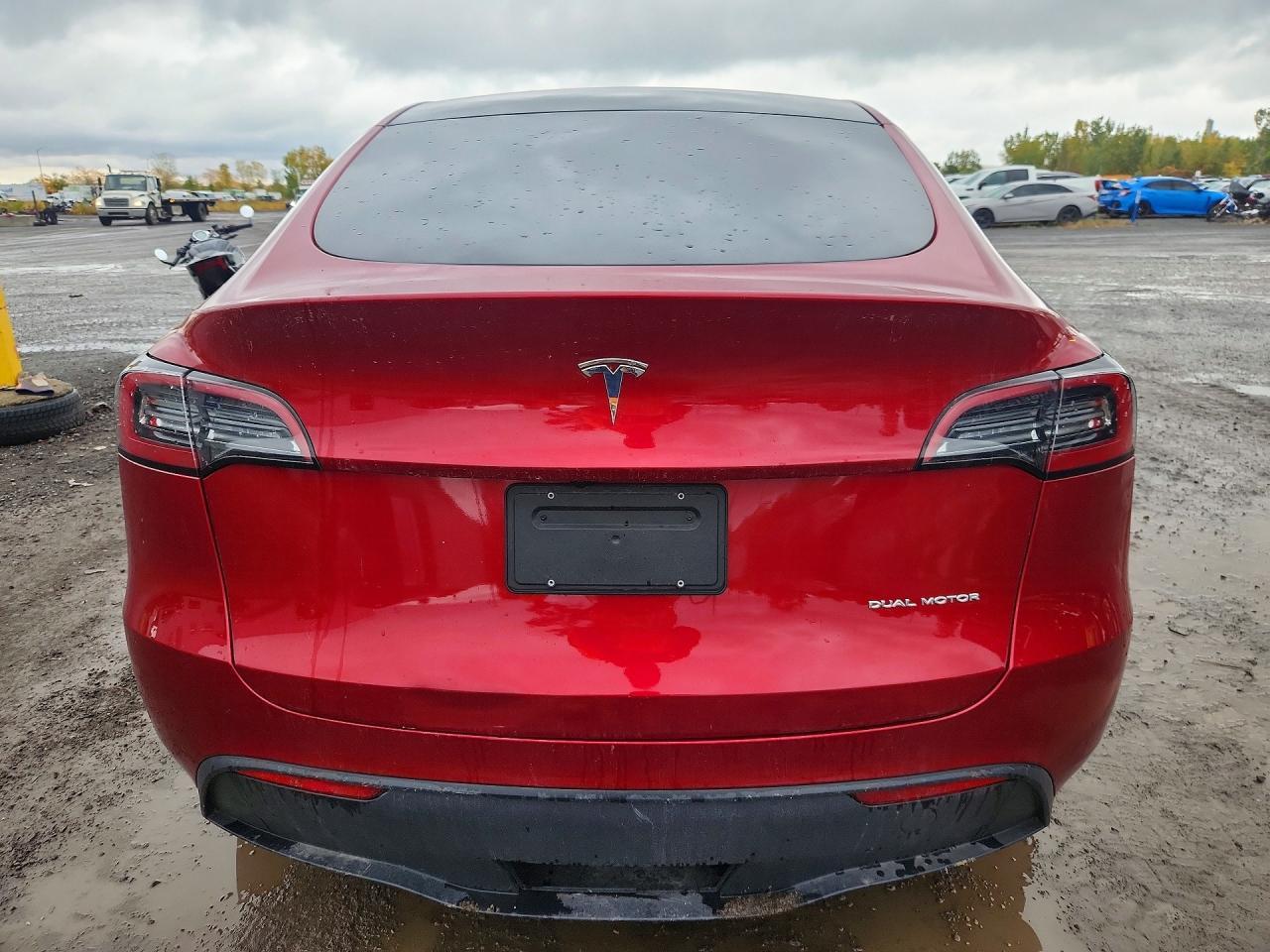 2024 Tesla Model Y - Фото 6