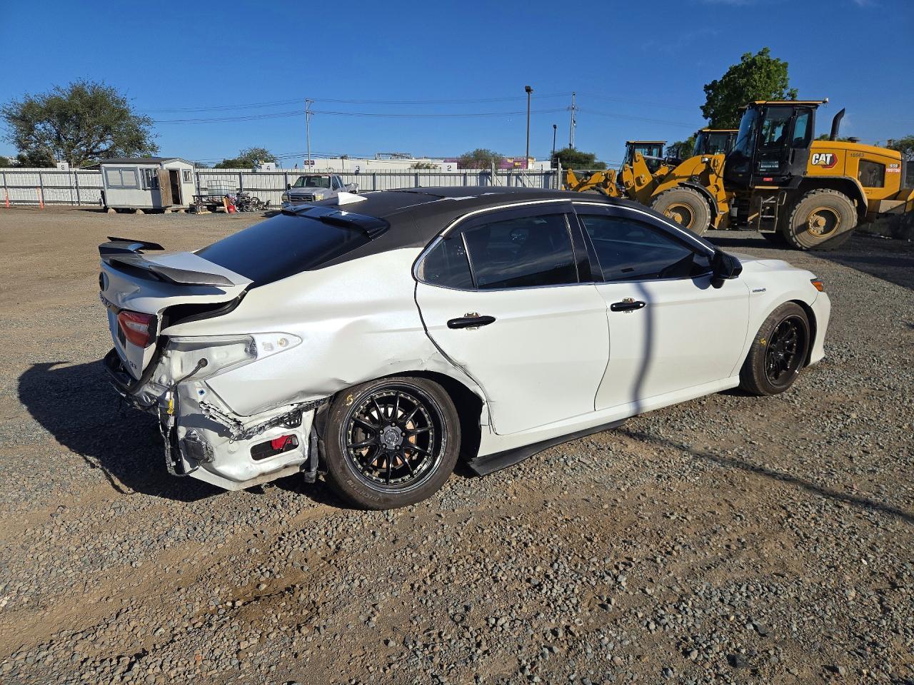 2020 Toyota Camry Xle - Фото 3