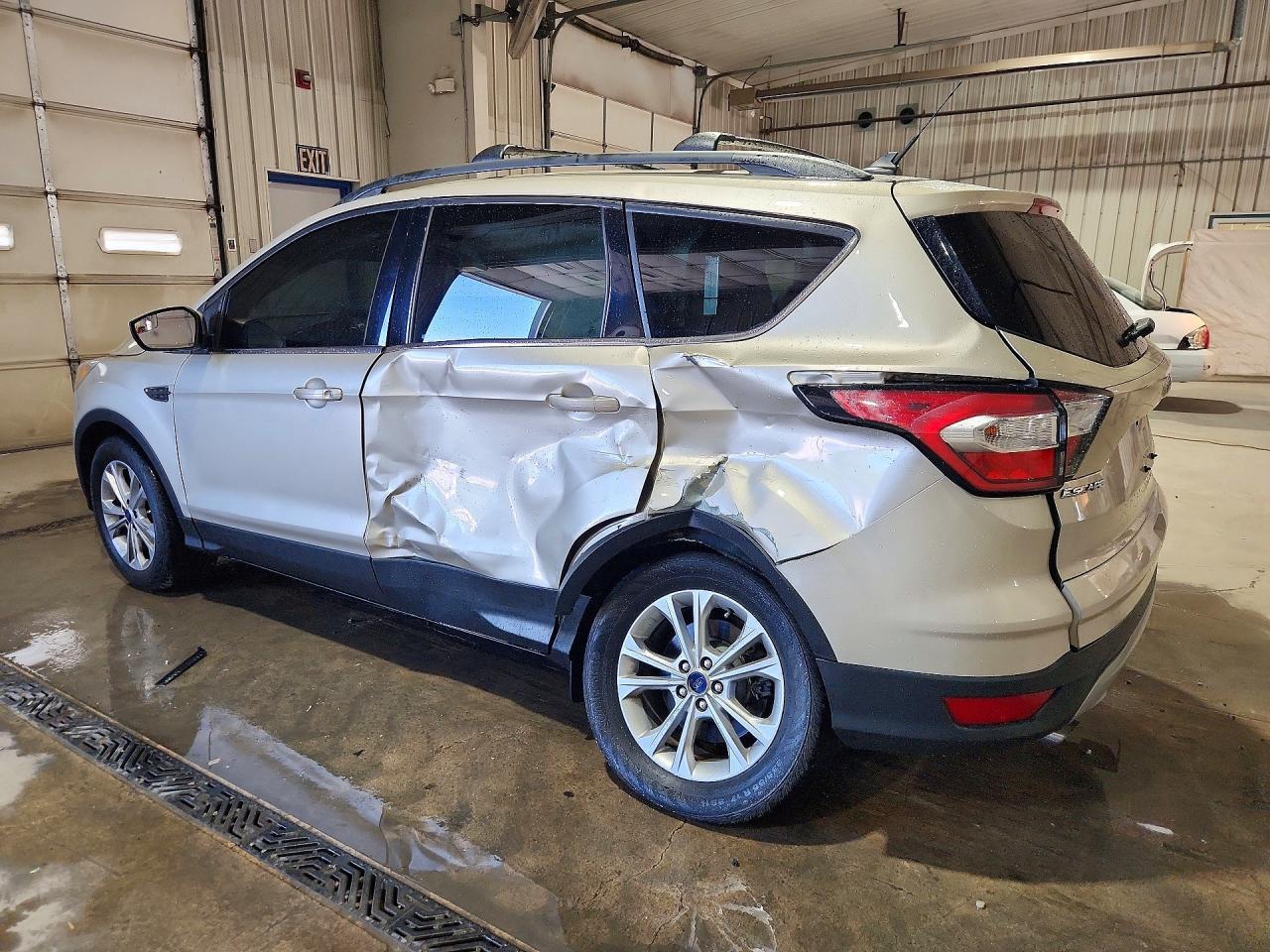 2018 Ford Escape Se - Фото 2