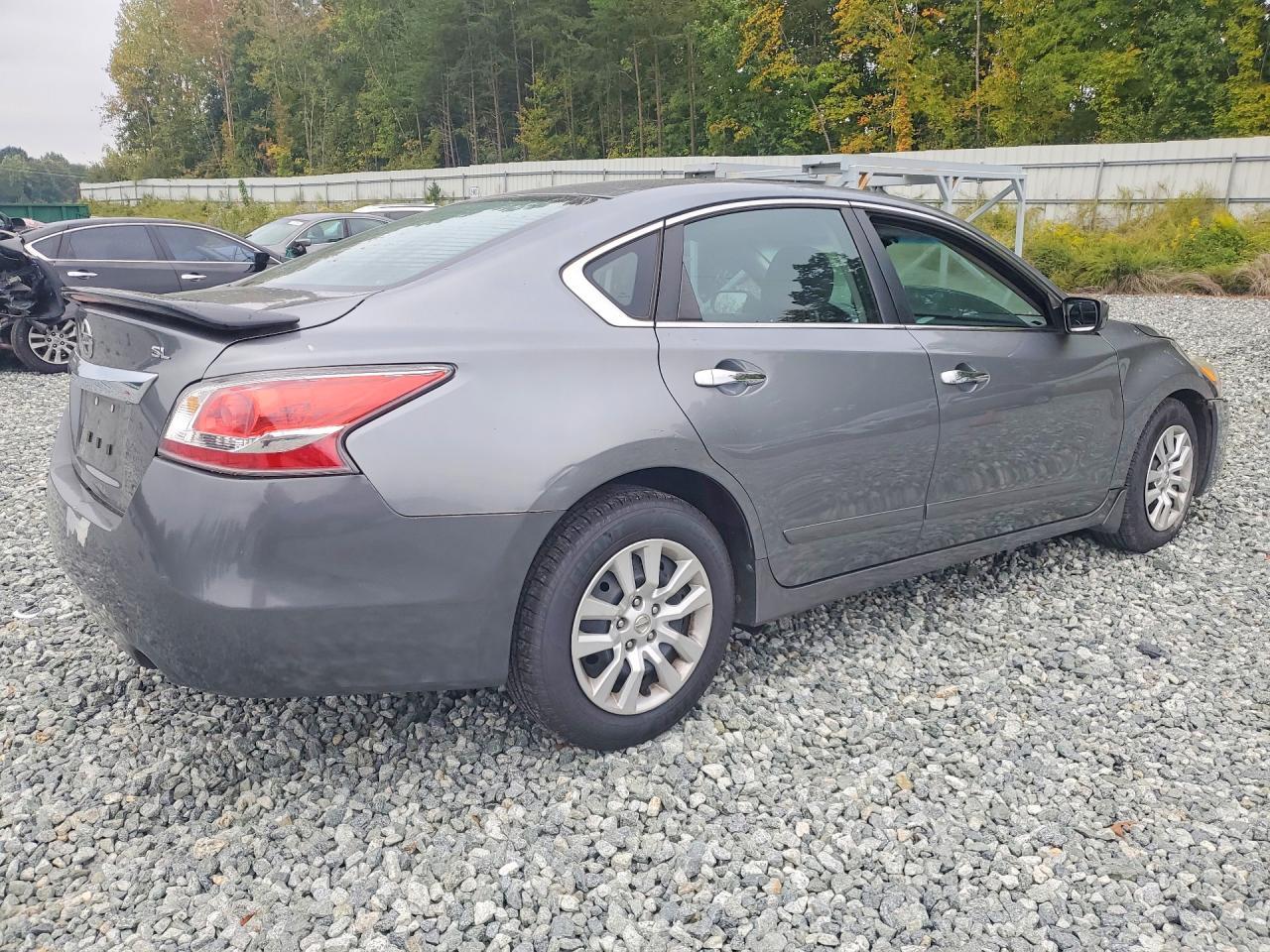2015 Nissan Altima 2.5 S - Image 3