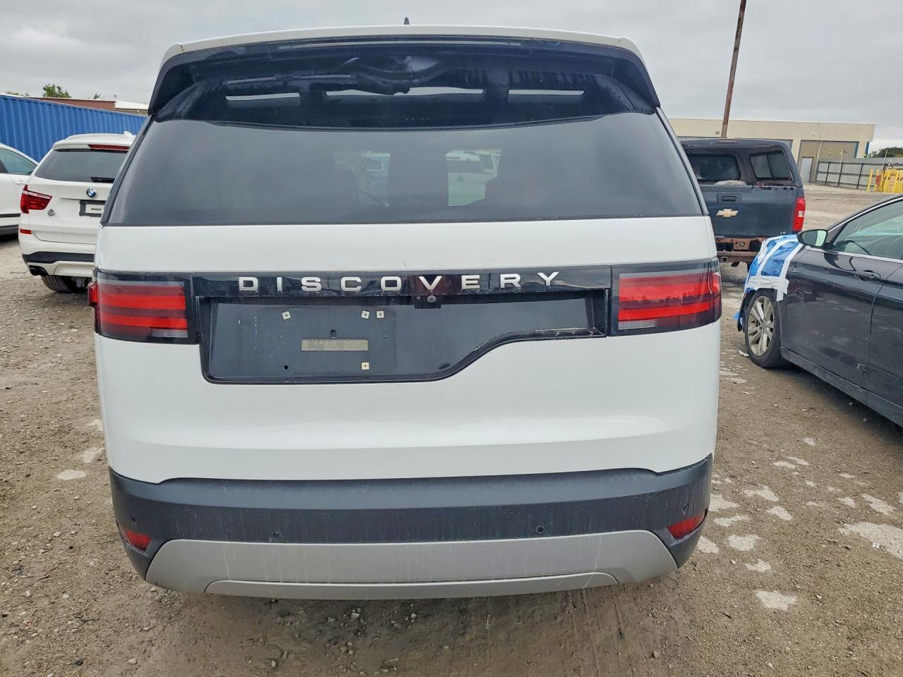 2024 Land Rover Discovery S - Image 6