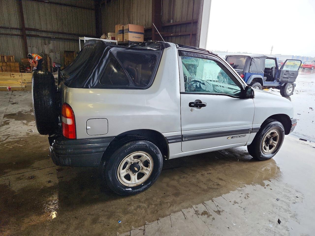 1999 Chevrolet Tracker - Фото 3