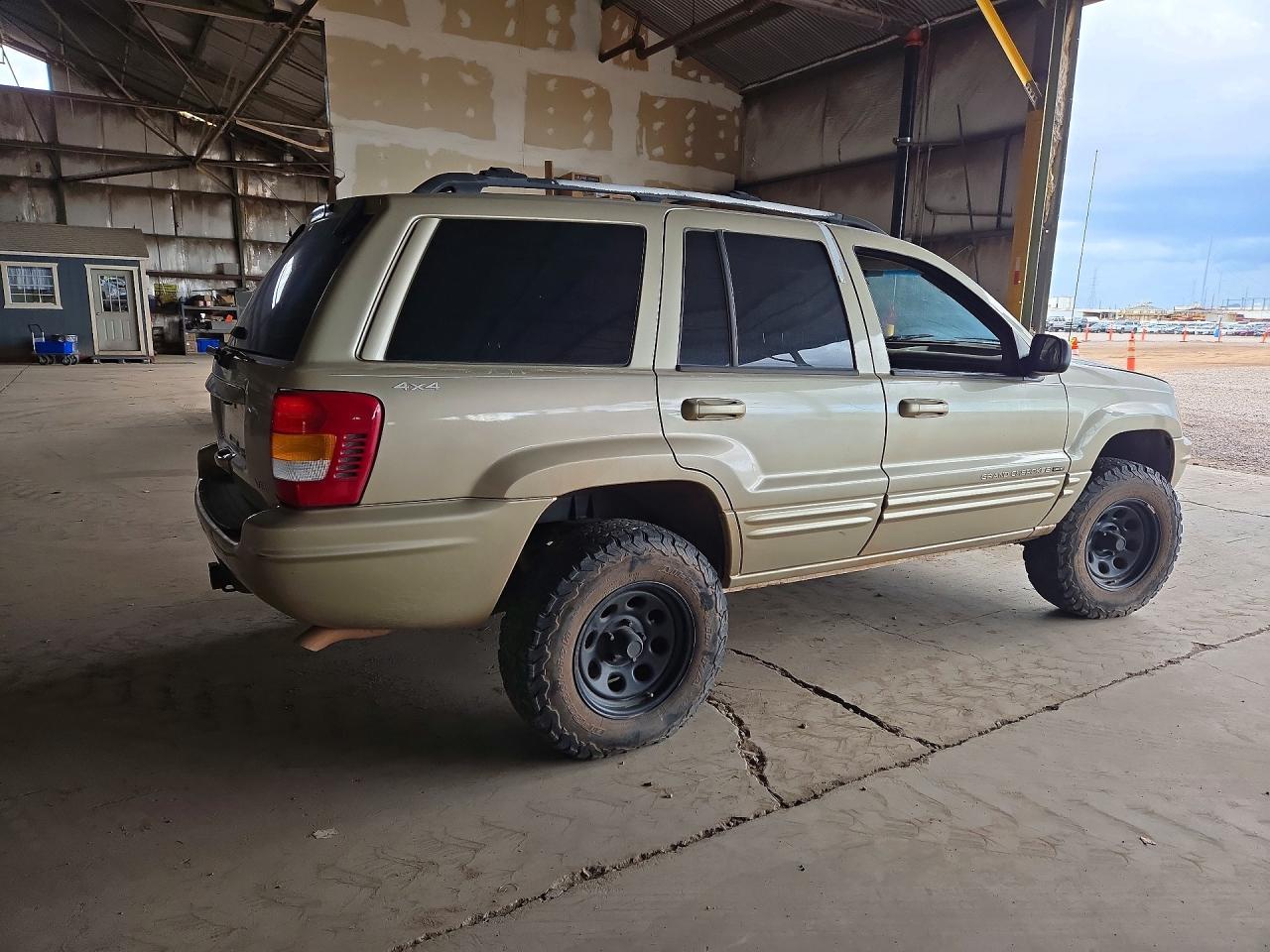 2000 Jeep Grand Cherokee Limited - Image 3
