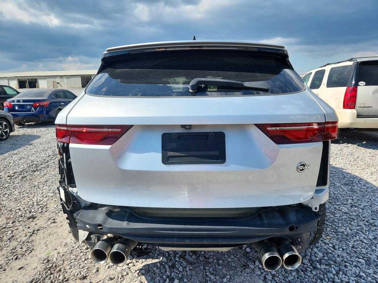 2021 Jaguar F-Pace Svr - Image 6