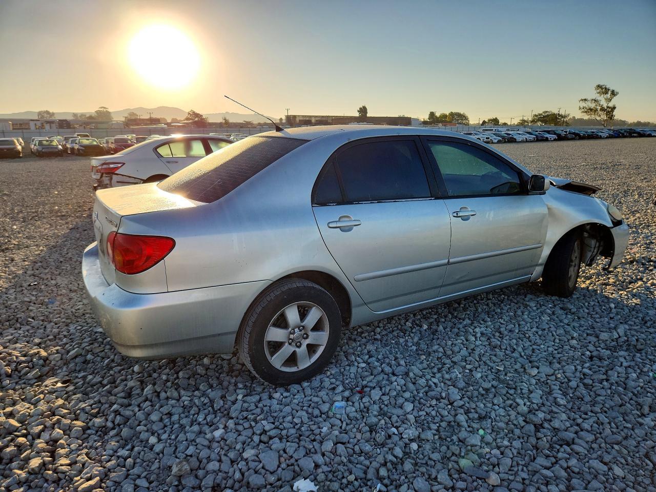 2003 Toyota Corolla Le - Image 3