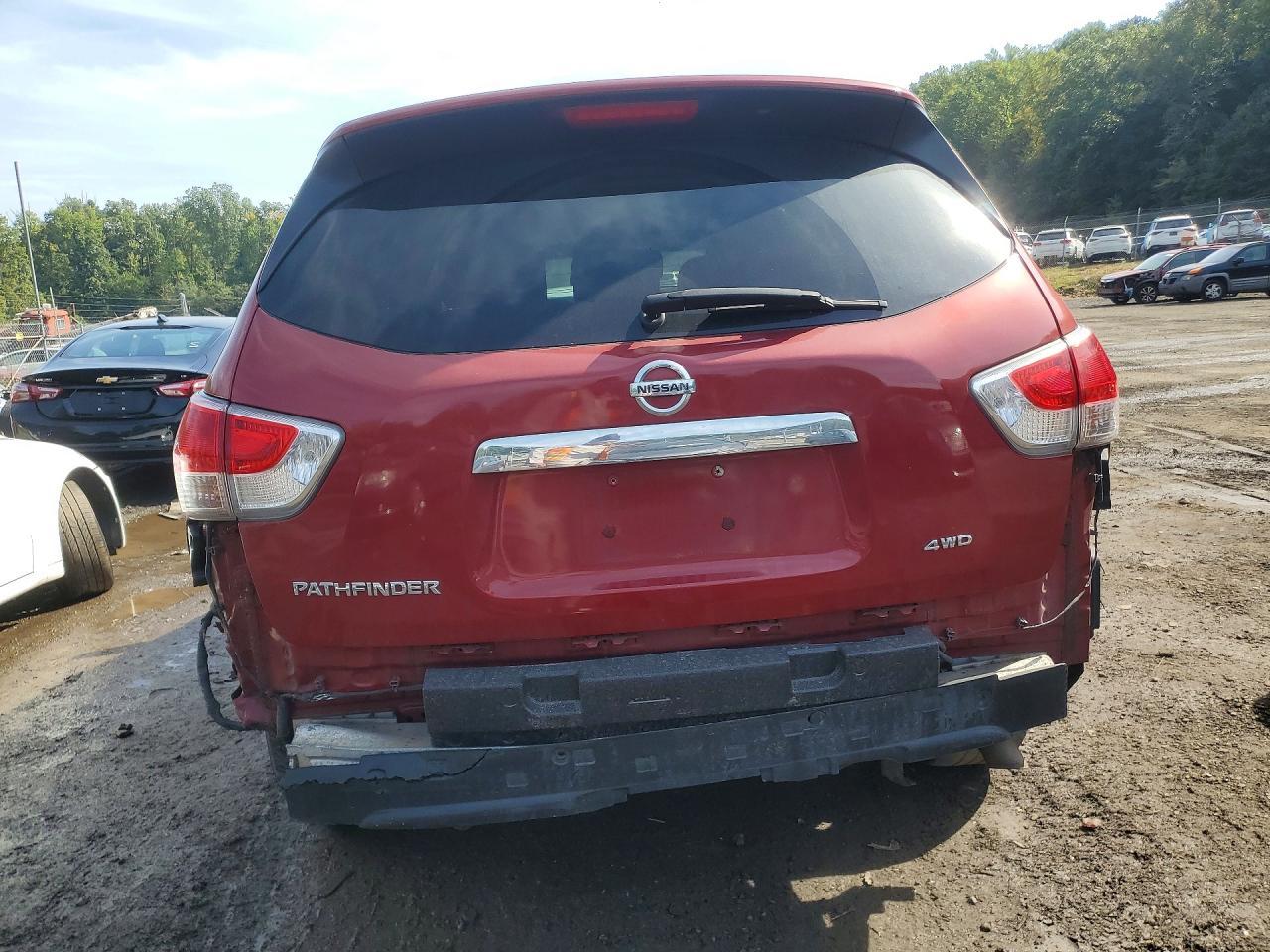 2015 Nissan Pathfinder S - Фото 6