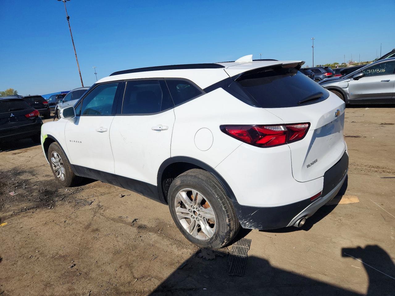 2019 Chevrolet Blazer 1Lt - Image 2