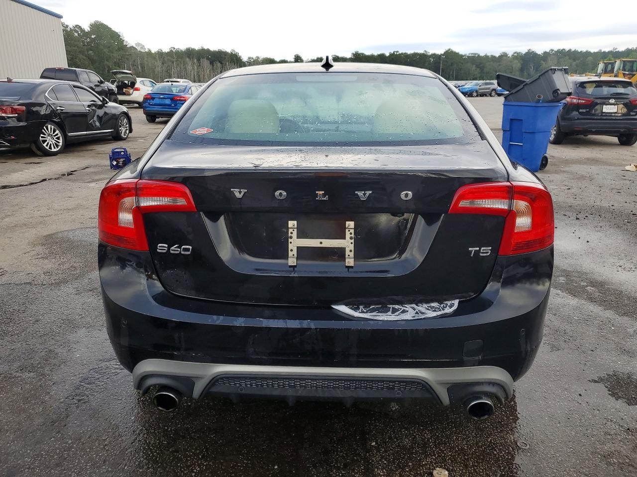2017 Volvo S60 - Фото 6