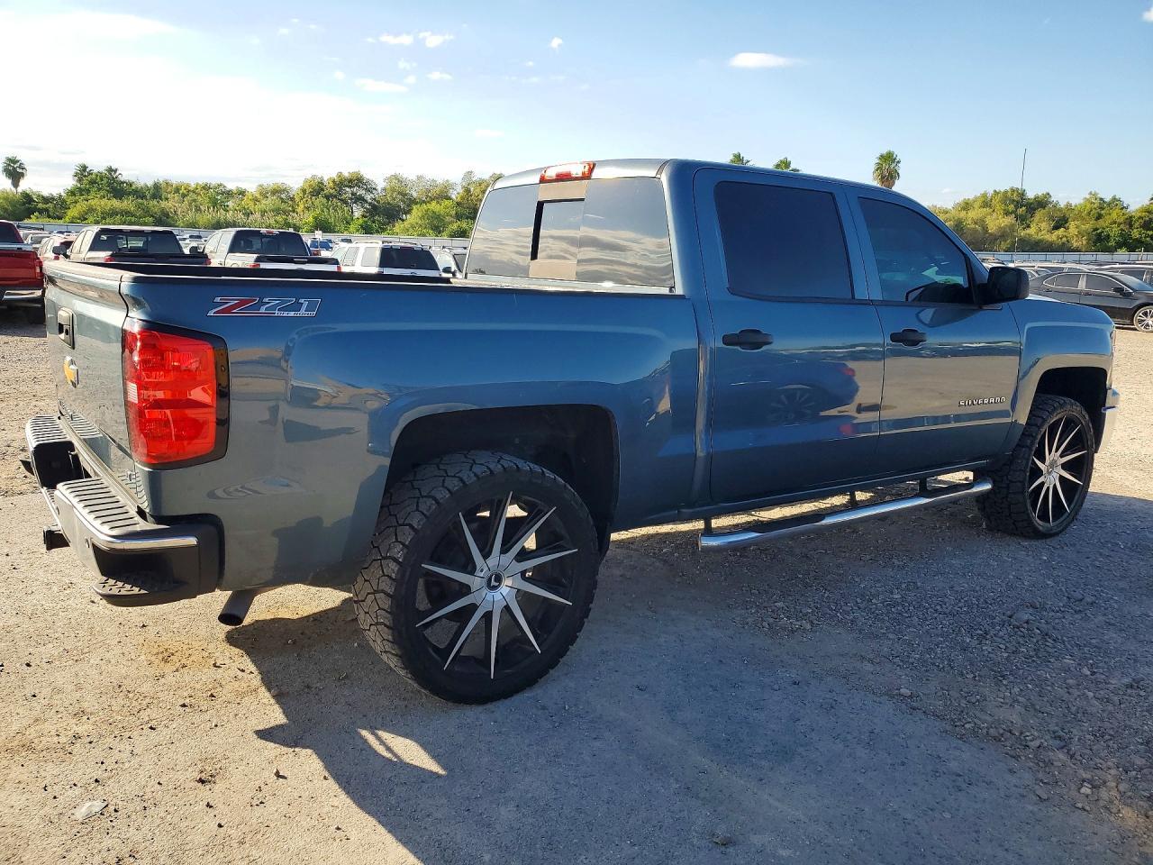 2014 Chevrolet Silverado K1500 Lt - Image 3
