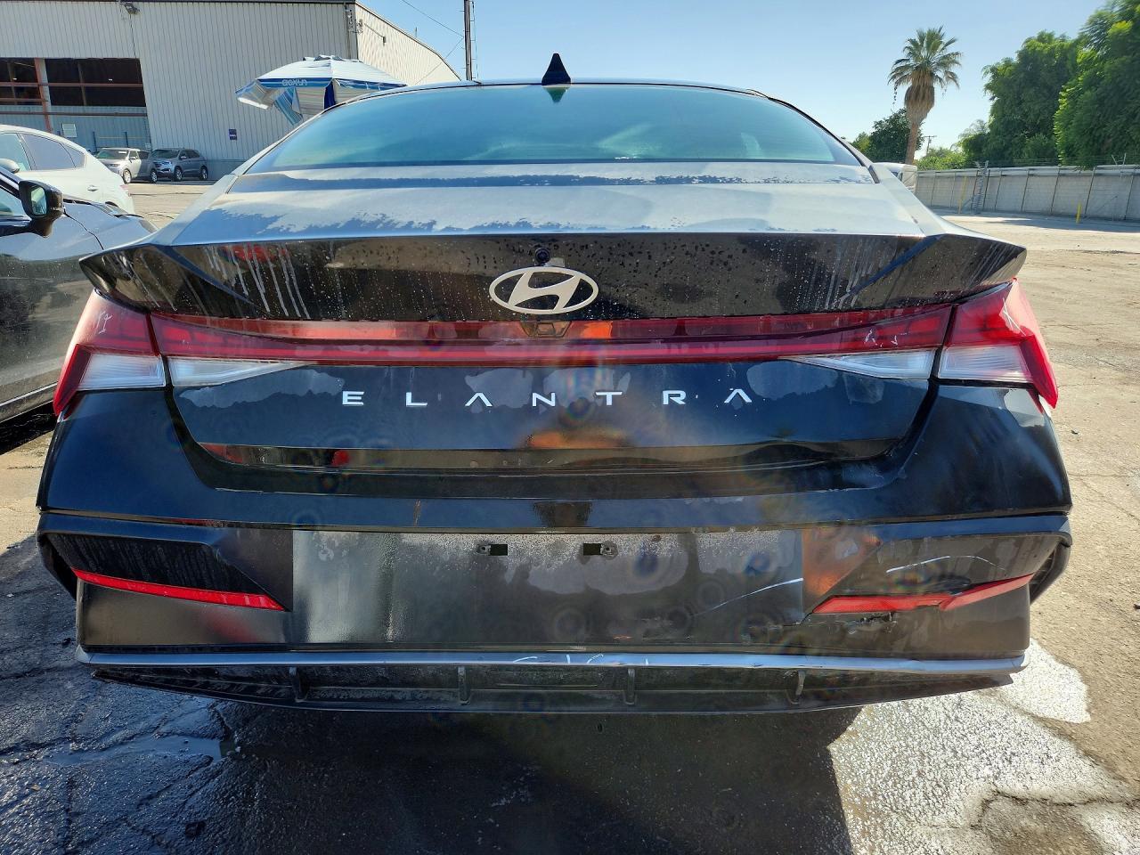 2025 Hyundai Elantra Sel - Фото 6