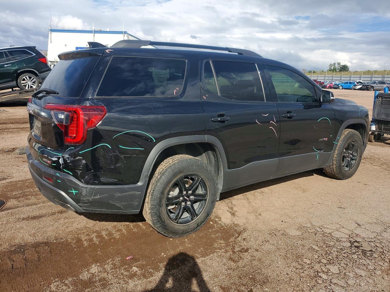 2022 GMC Acadia At4 - Image 3