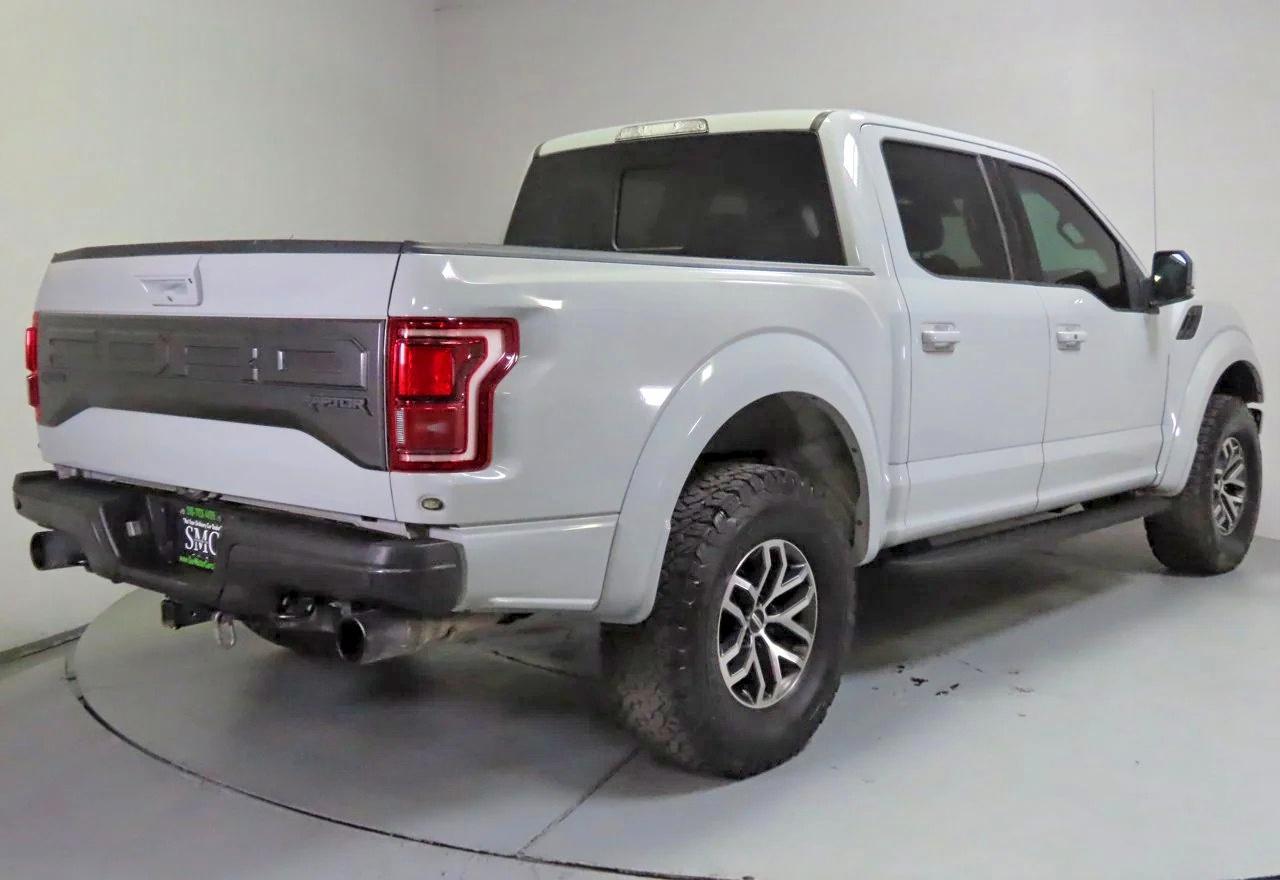 2017 Ford F150 Raptor - Фото 3