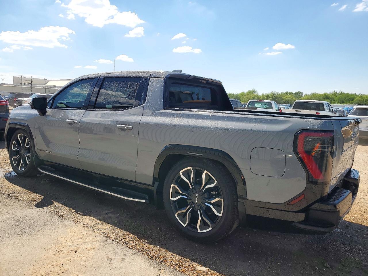 2025 GMC Sierra Denali - Фото 2