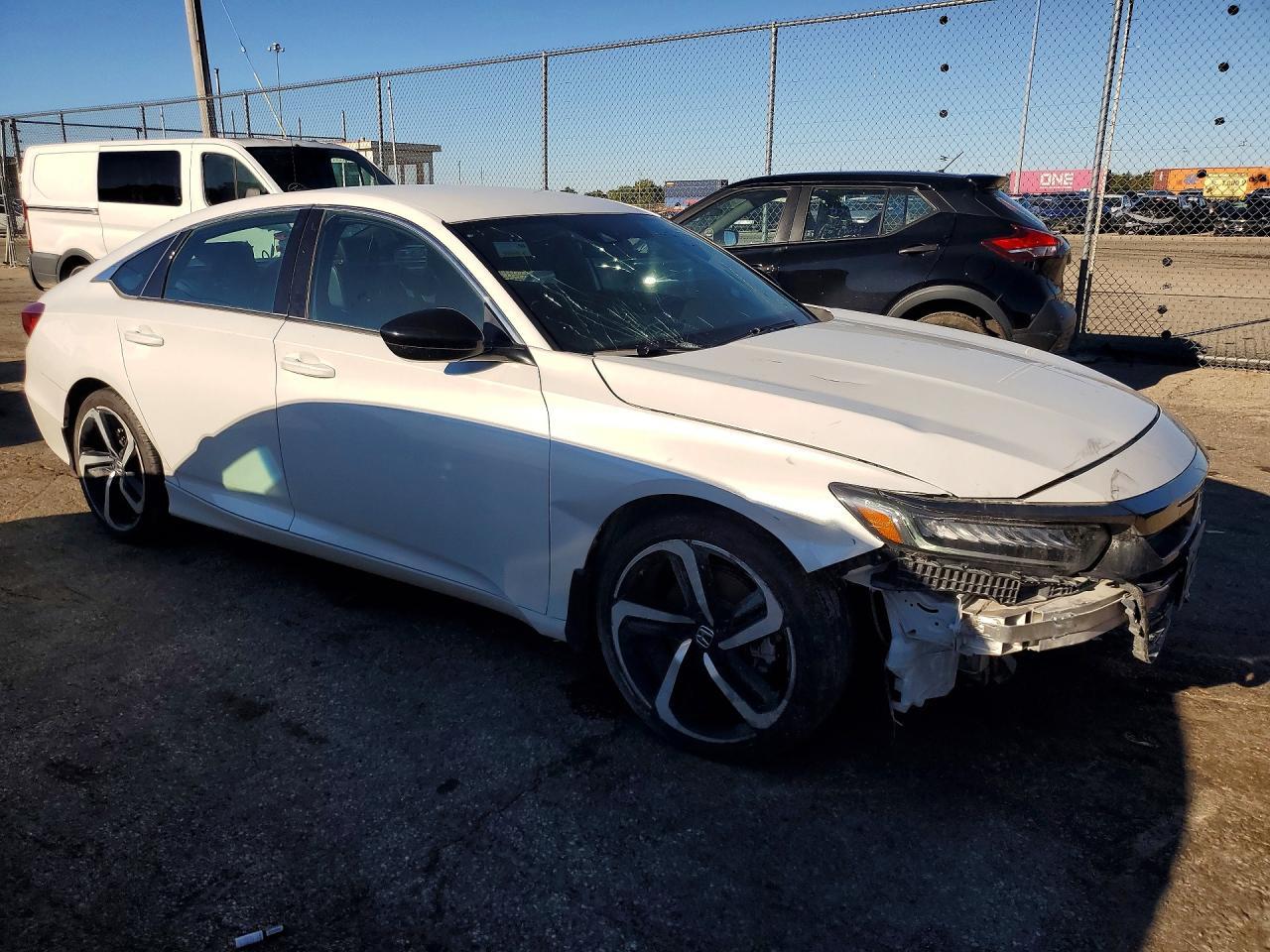 2022 Honda Accord Sport - Фото 4