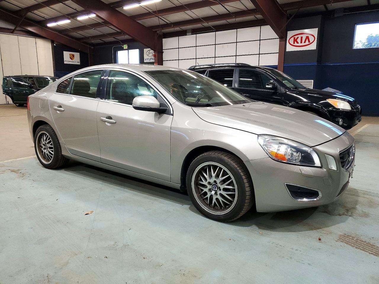 2013 Volvo S60 T5 - Фото 4
