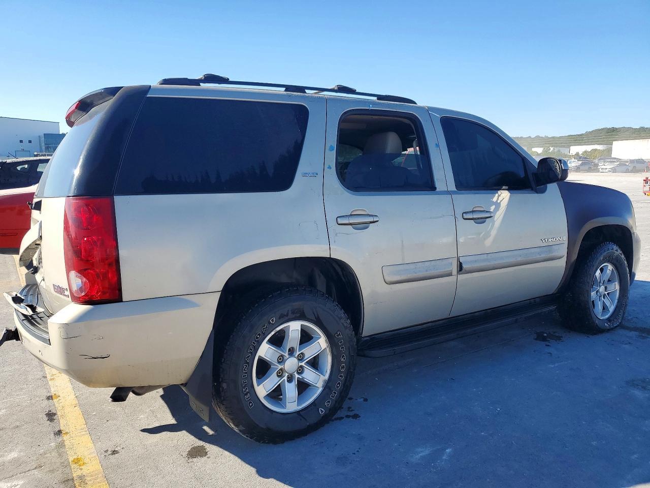 2007 GMC Yukon - Фото 3