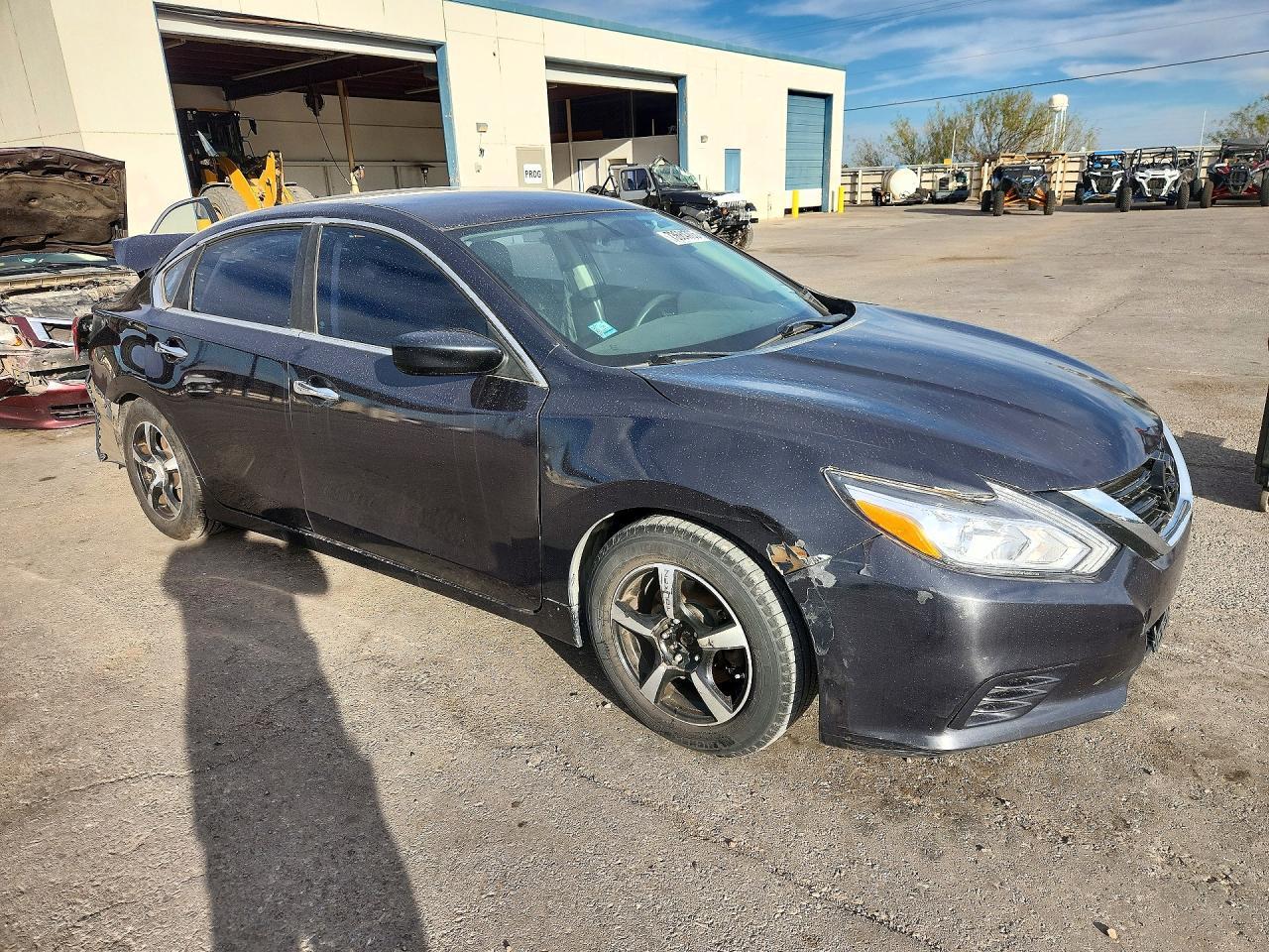 2016 Nissan Altima 2.5 - Image 4