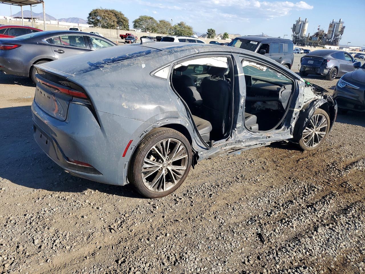 2024 Toyota Prius Xle - Фото 3