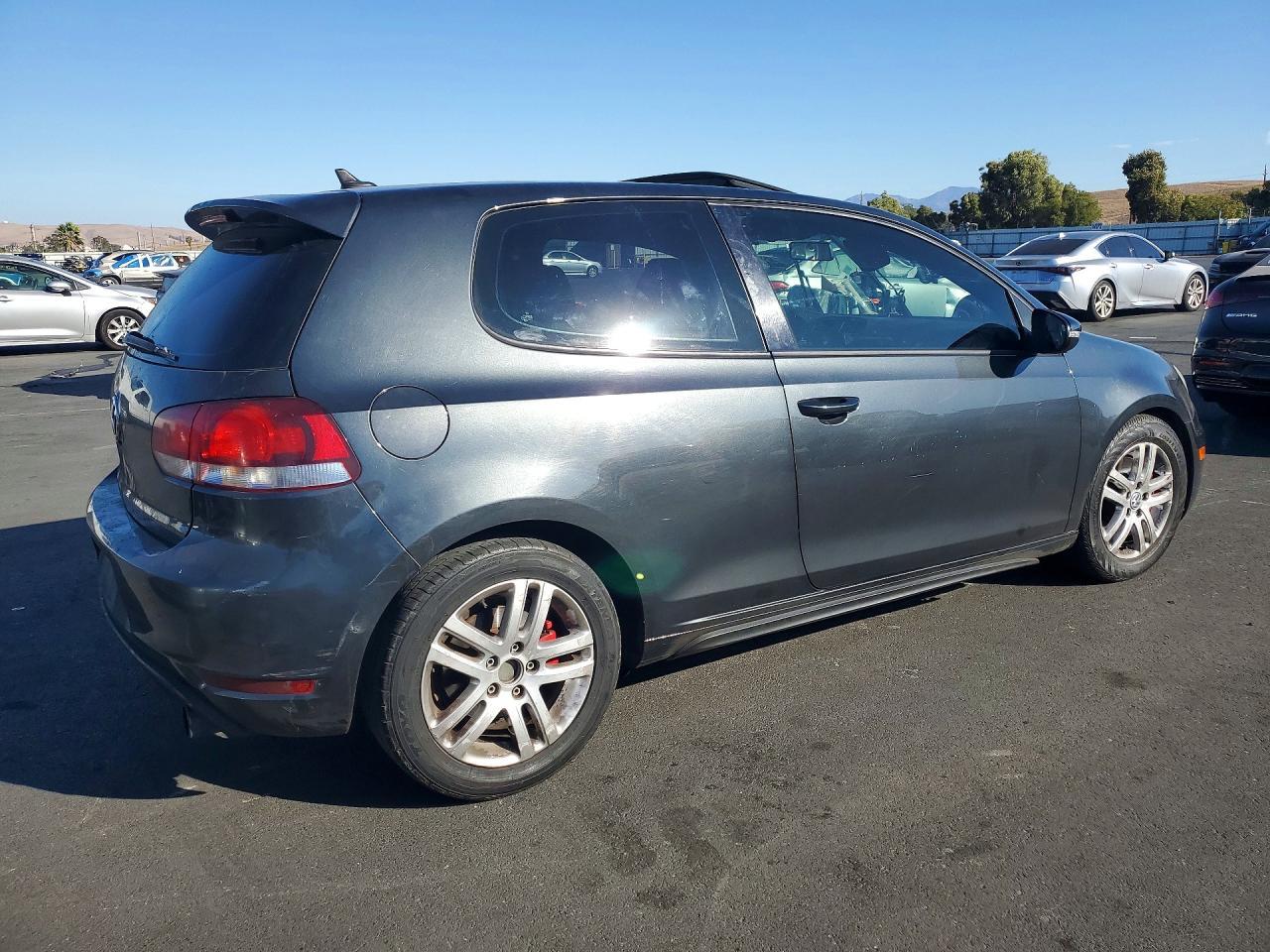 2011 Volkswagen Gti - Image 3
