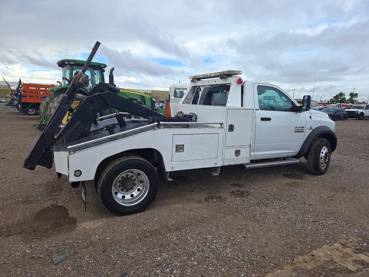 2014 Ram 5500 Unknown - Фото 3