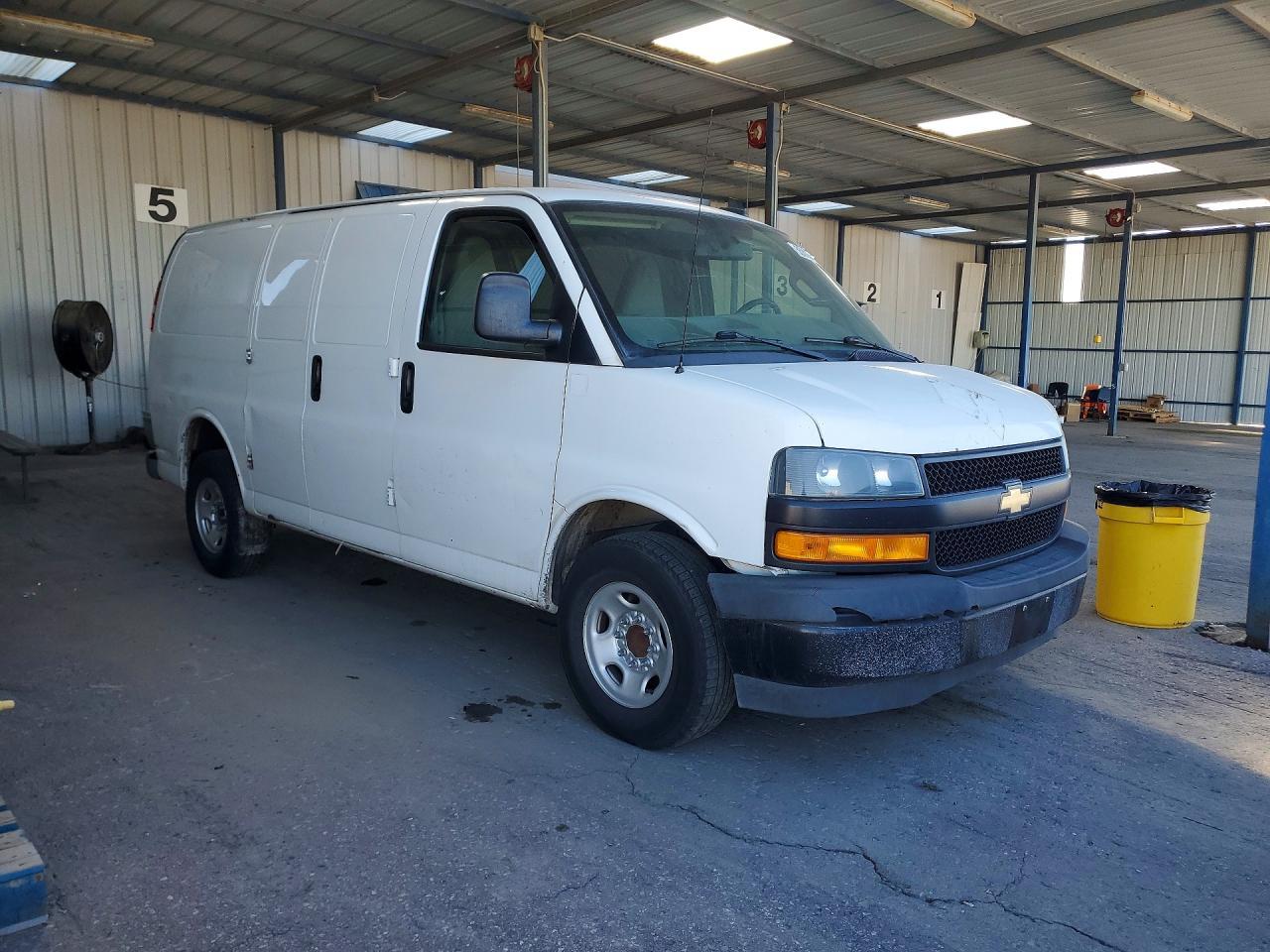 2018 Chevrolet Express G2500 - Image 4