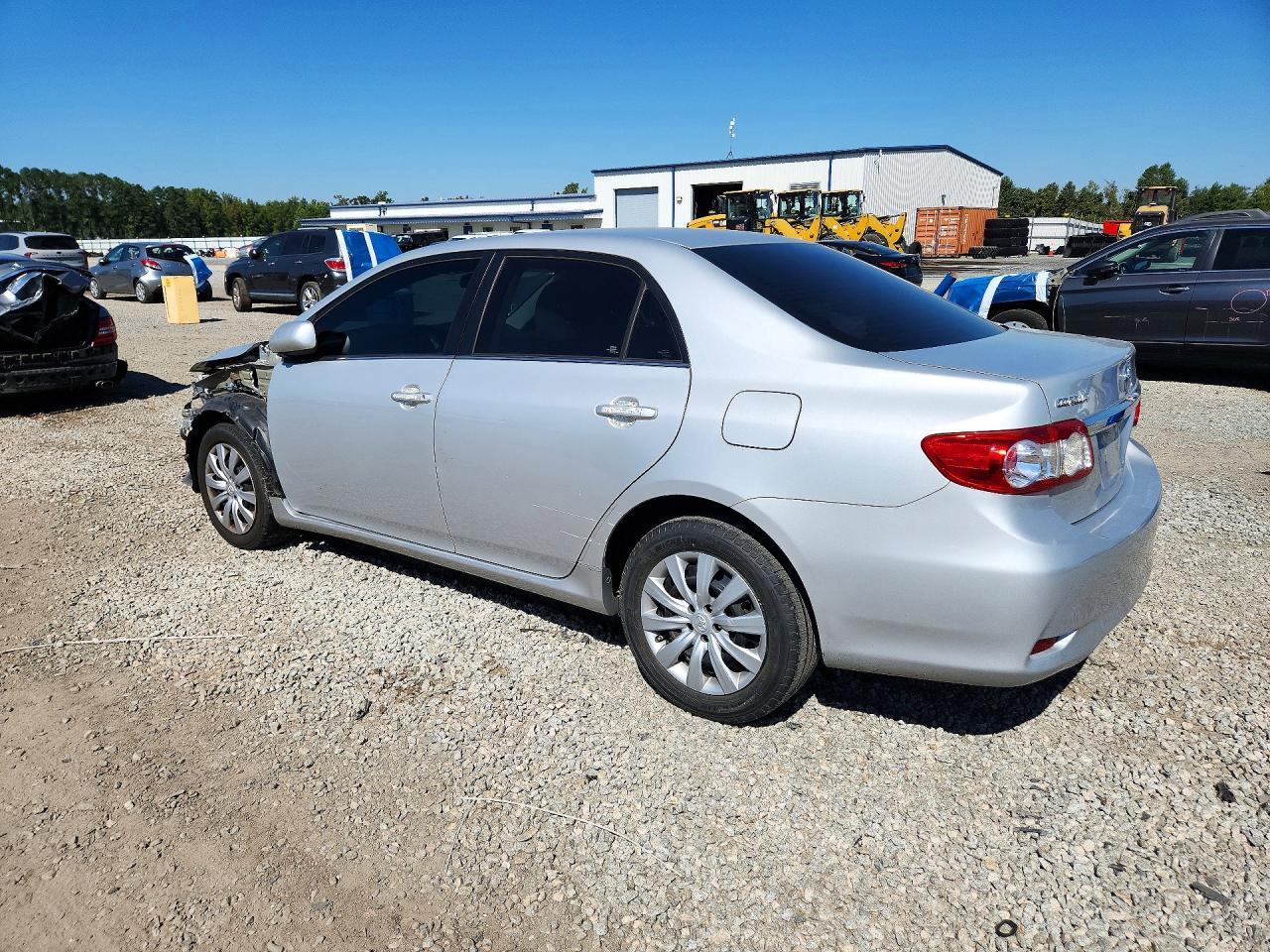 2013 Toyota Corolla Le - Image 2