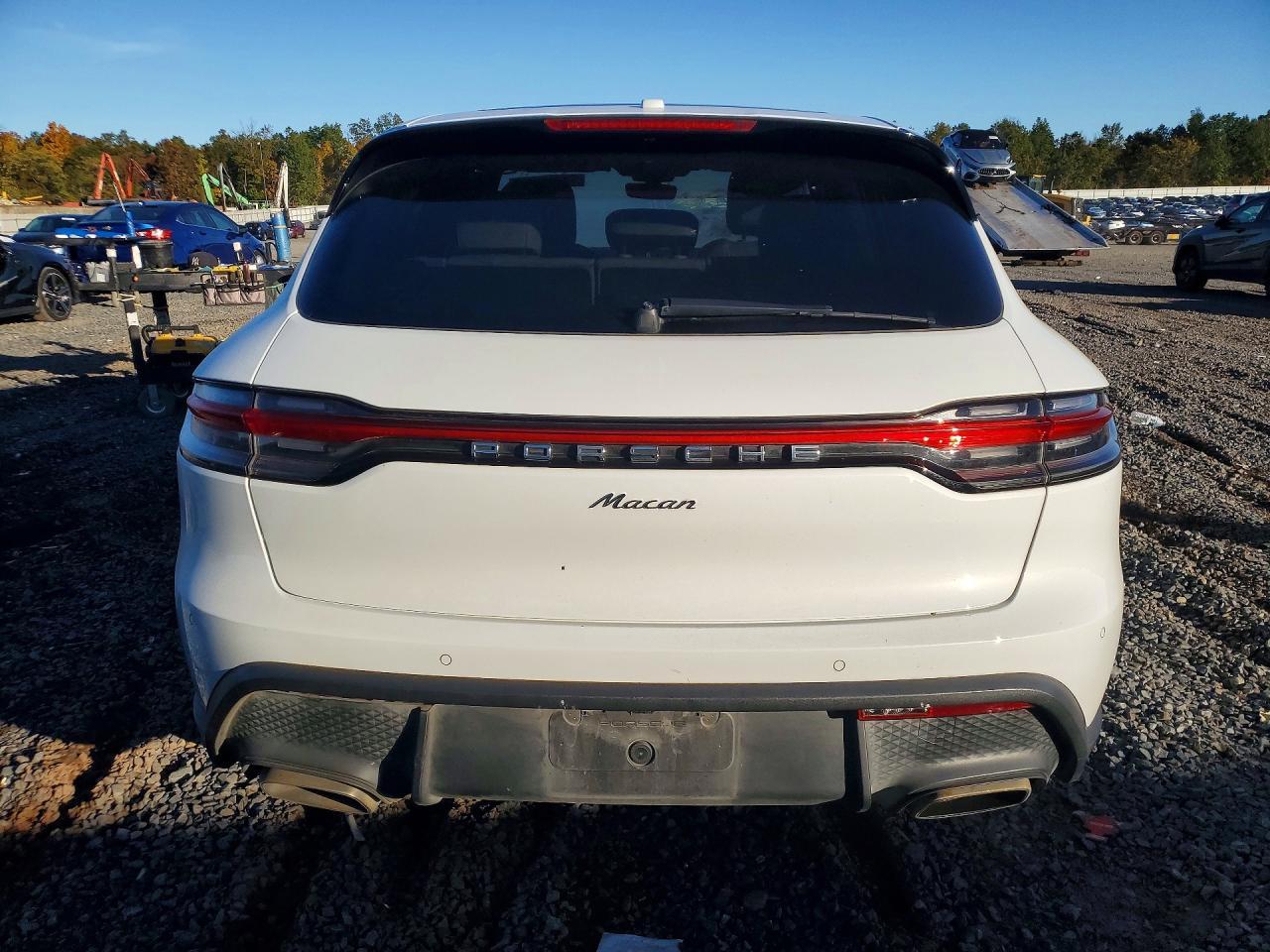 2023 Porsche Macan Base - Image 6
