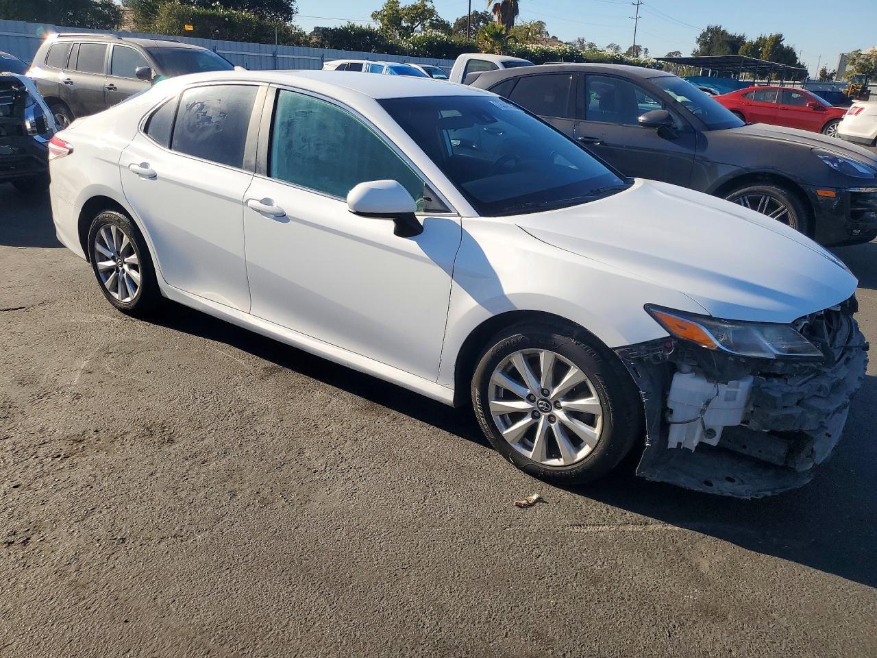 2019 Toyota Camry Le - Image 4