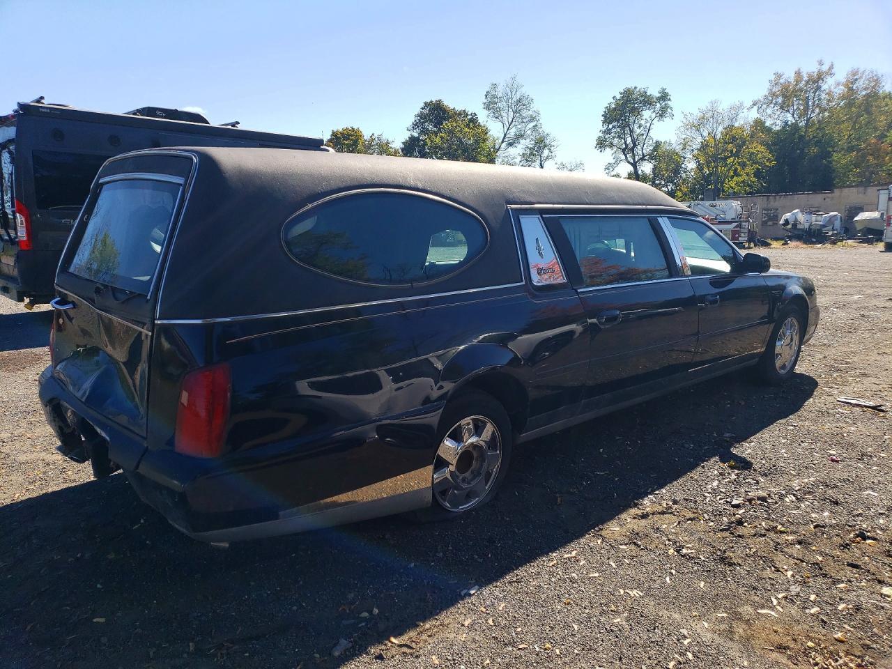2003 Cadillac Deville - Фото 3