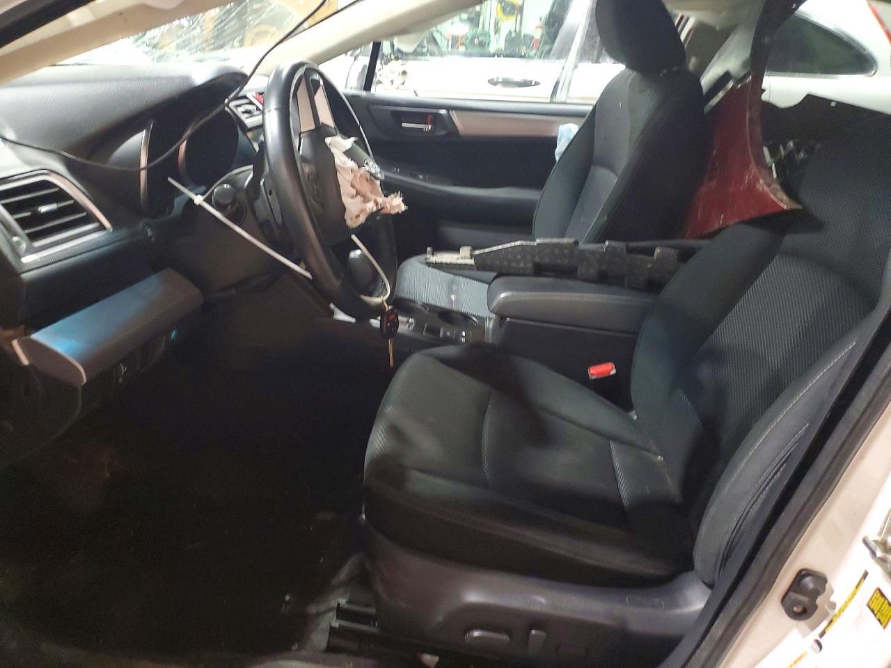 2017 Subaru Outback 2.5I Premium - Image 7