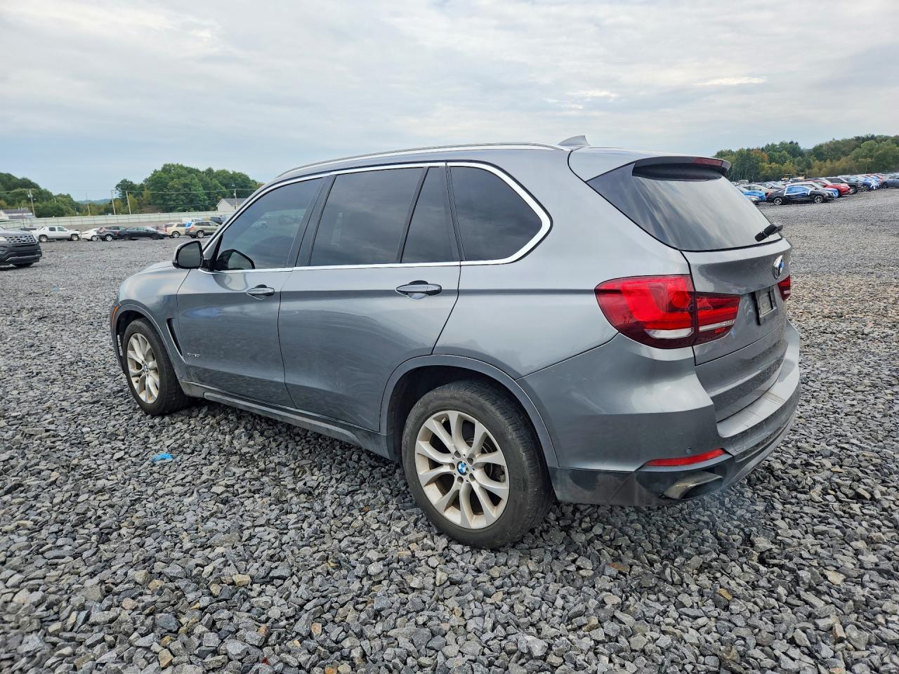 2015 BMW X5 xDrive50I - Image 2
