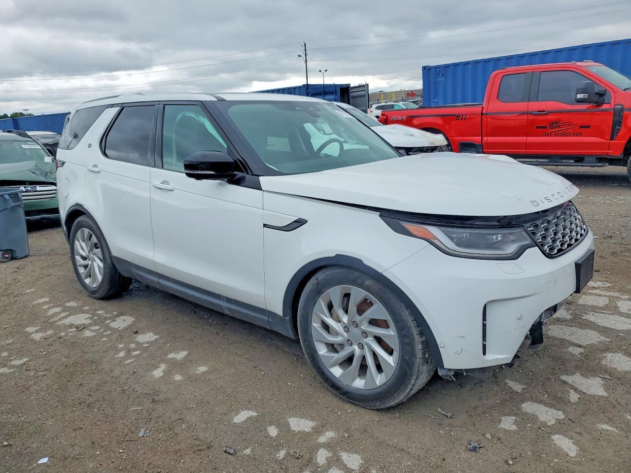 2024 Land Rover Discovery S - Image 4