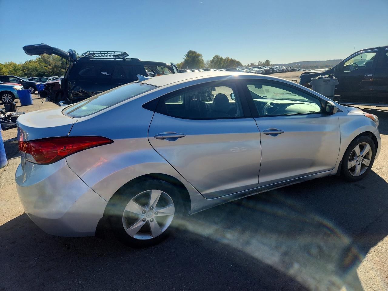 2012 Hyundai Elantra Gls - Image 3