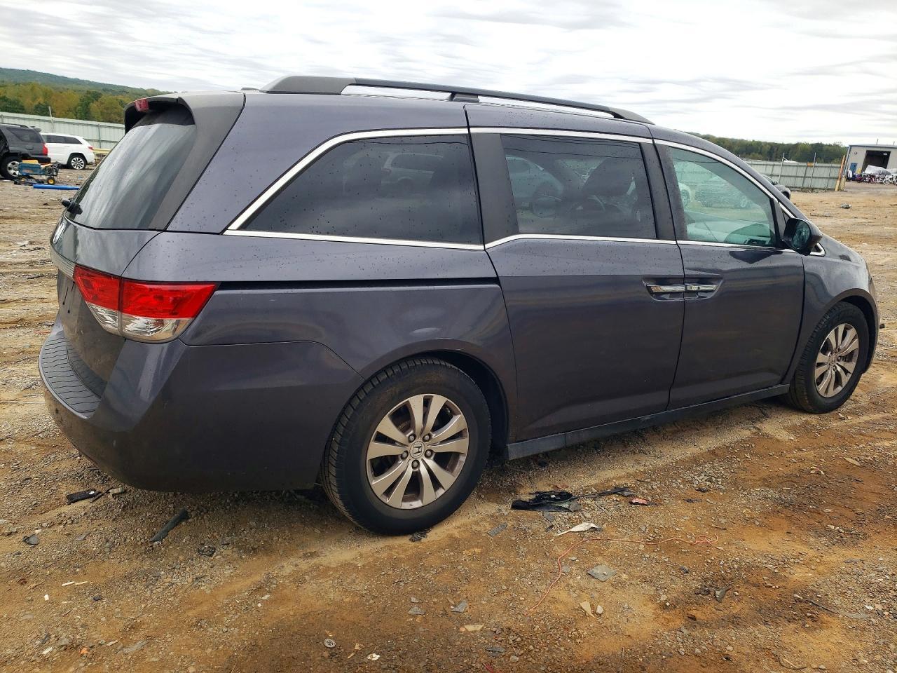 2014 Honda Odyssey Exl - Image 3