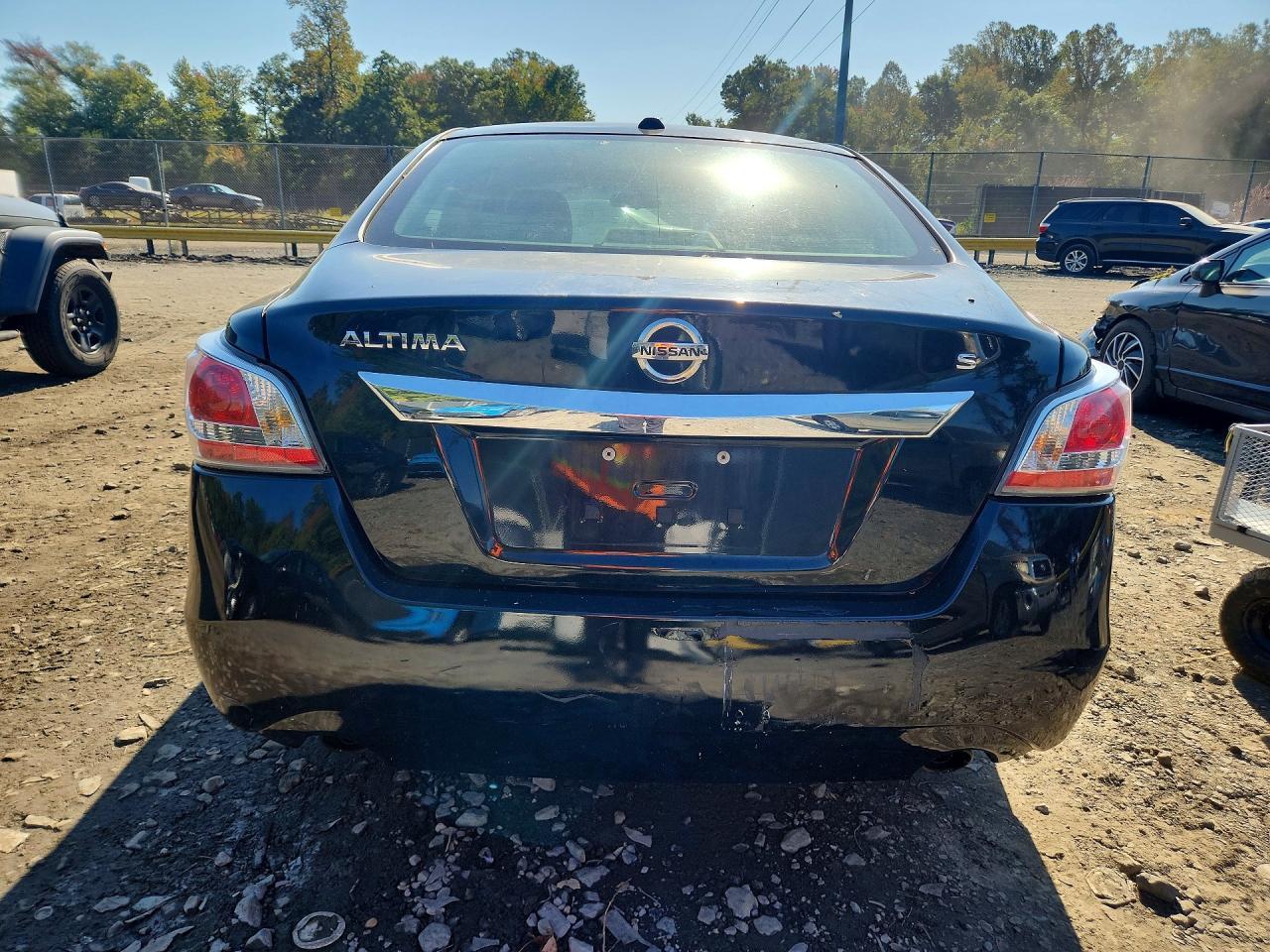 2015 Nissan Altima 2.5 S - Фото 6