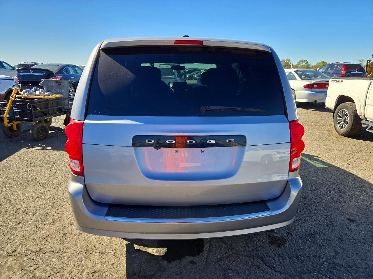 2015 Dodge Grand Caravan Se - Image 6