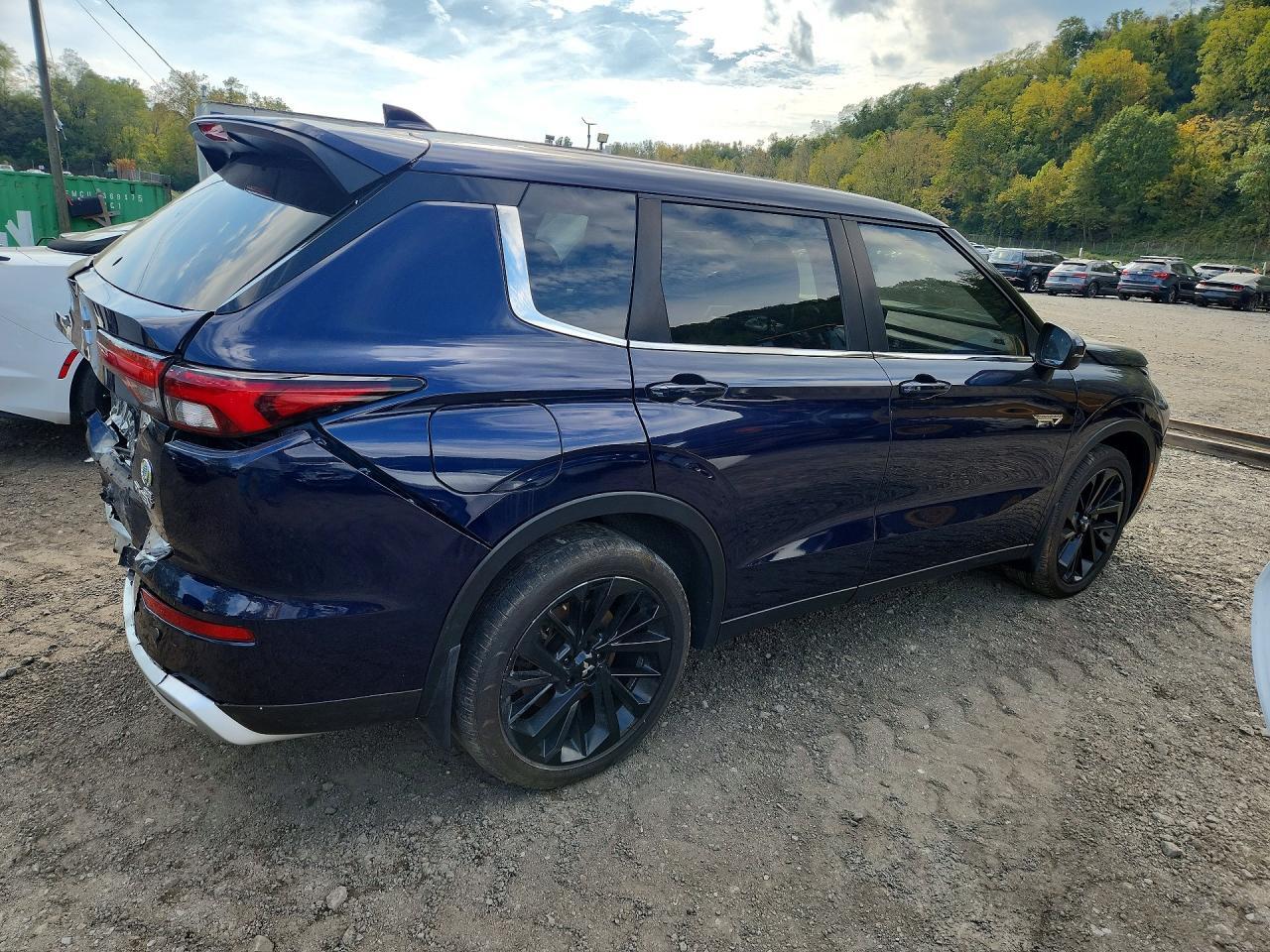 2024 Mitsubishi Outlander Se - Фото 3