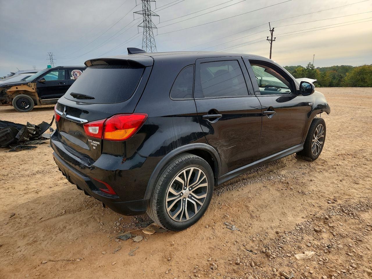 2018 Mitsubishi Outlander Sport Es - Фото 3