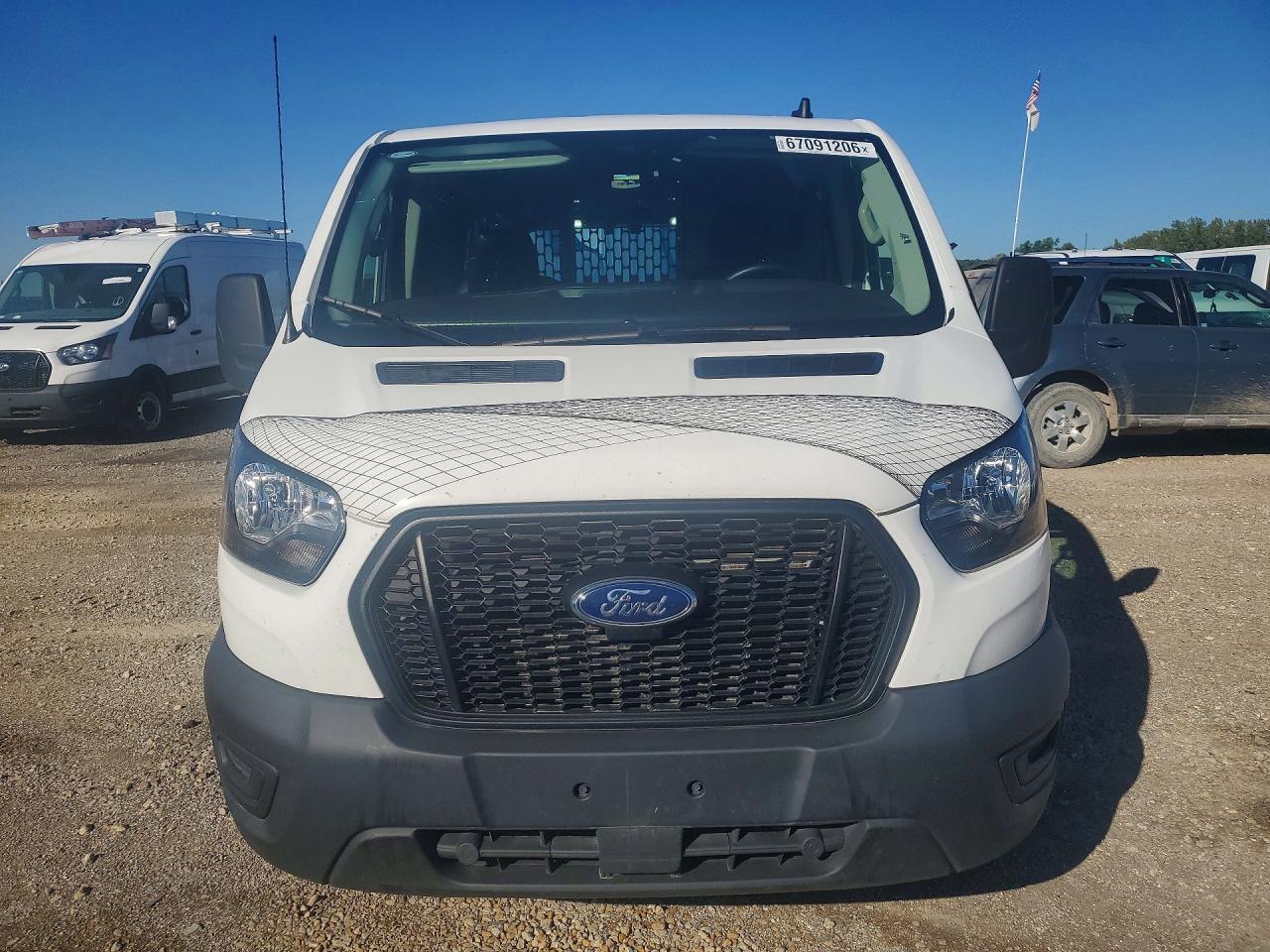 2024 Ford Transit T-250 Low Roof Delivery Van - Фото 5