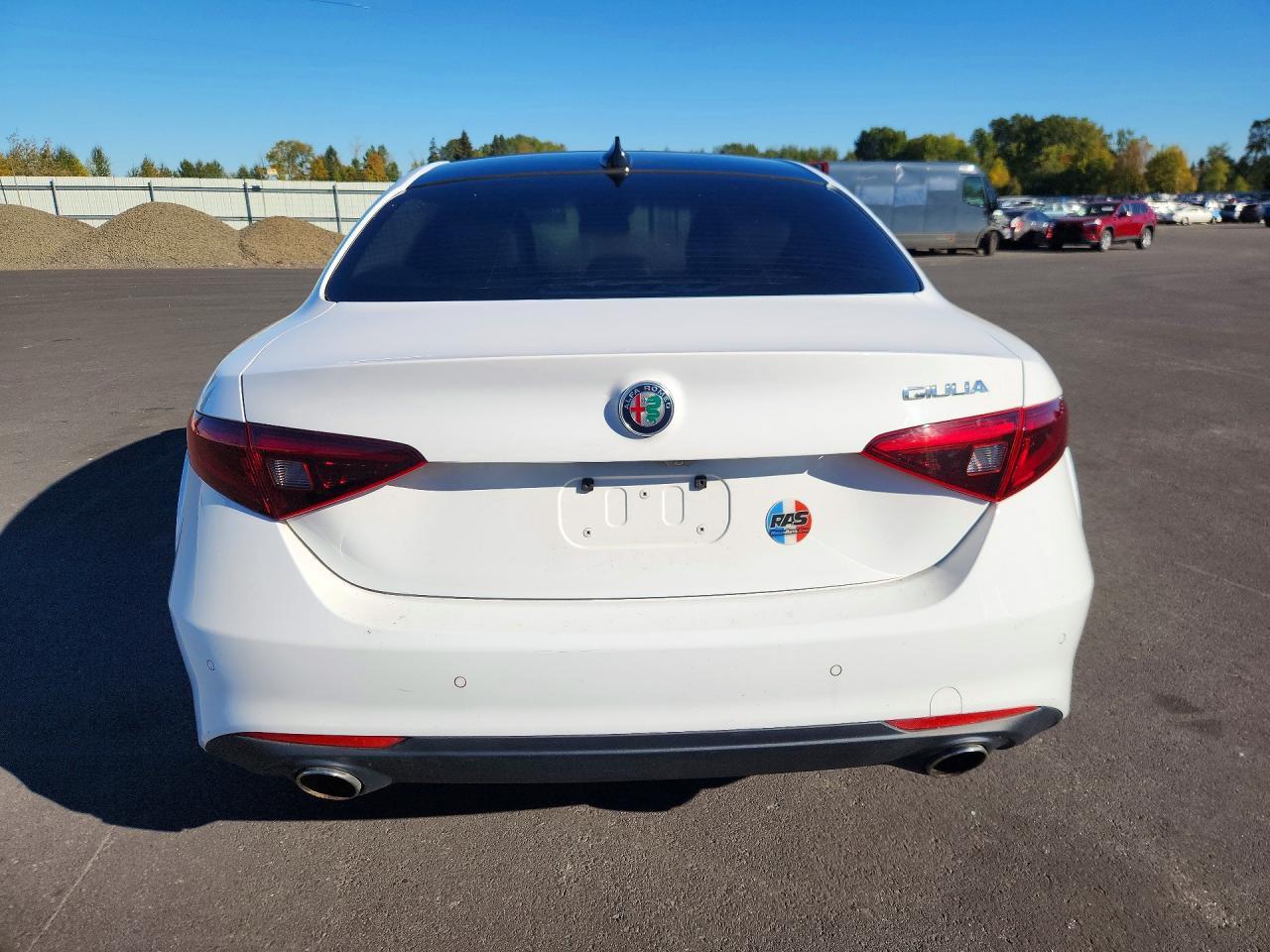 2017 Alfa Romeo Giulia Ti - Фото 6