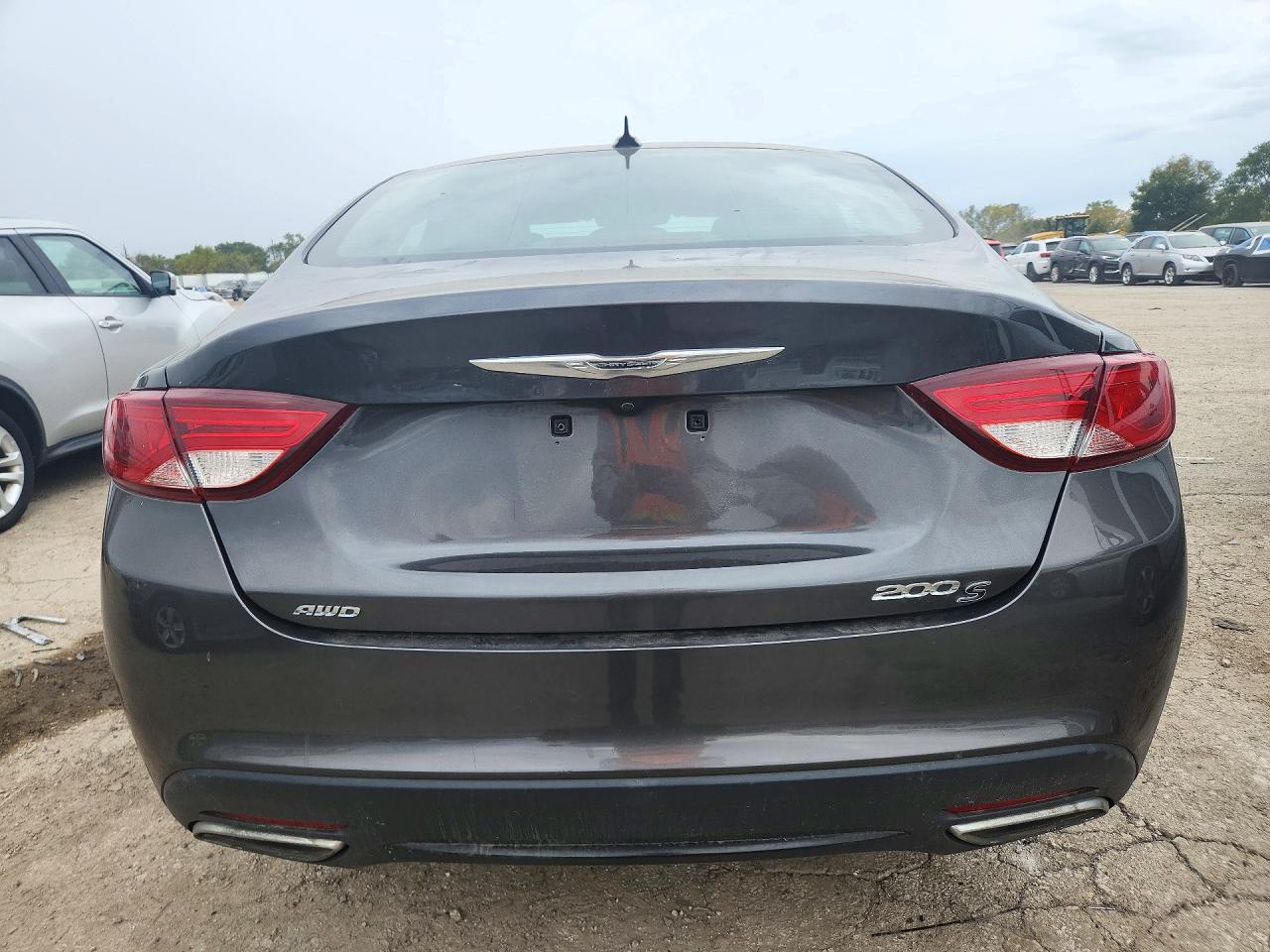2016 Chrysler 200 S - Фото 6