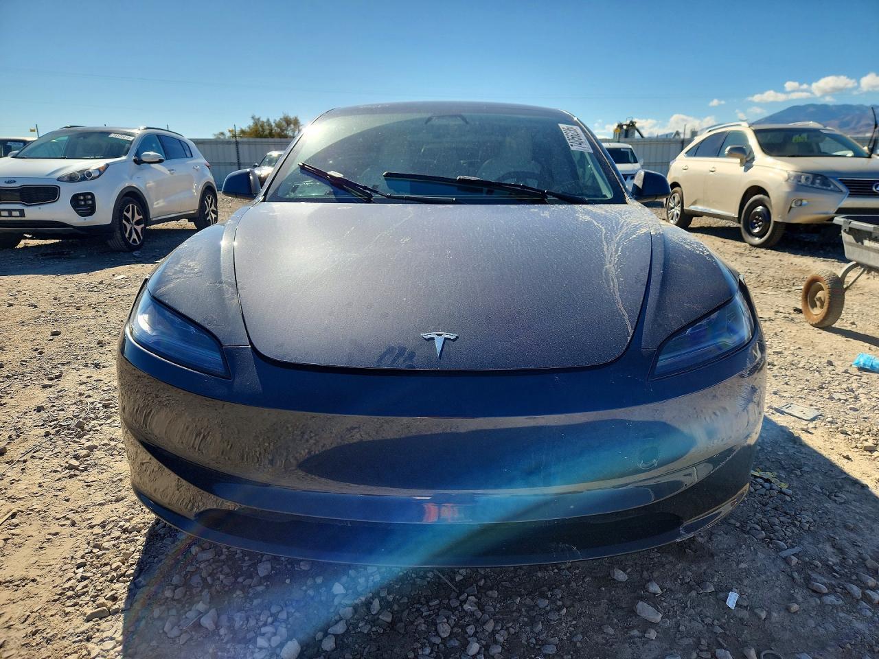2024 Tesla Model 3 - Фото 5