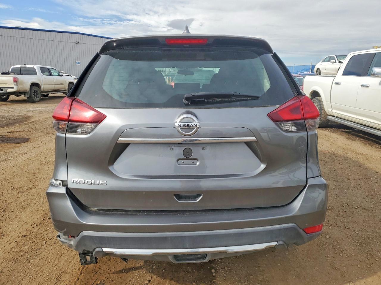 2018 Nissan Rogue S - Image 6