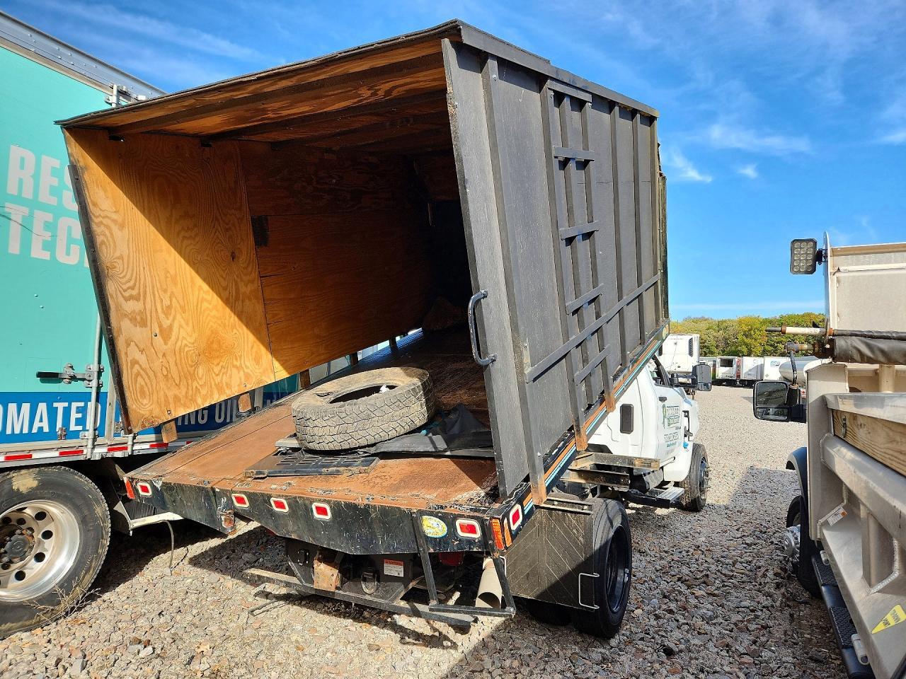 2024 Gm Unknown - Chipper Truck - Фото 3