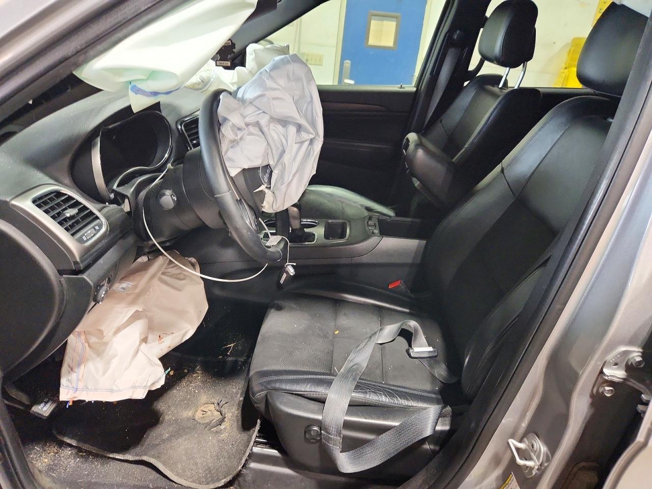 2019 Jeep Grand Cherokee Laredo - Image 7